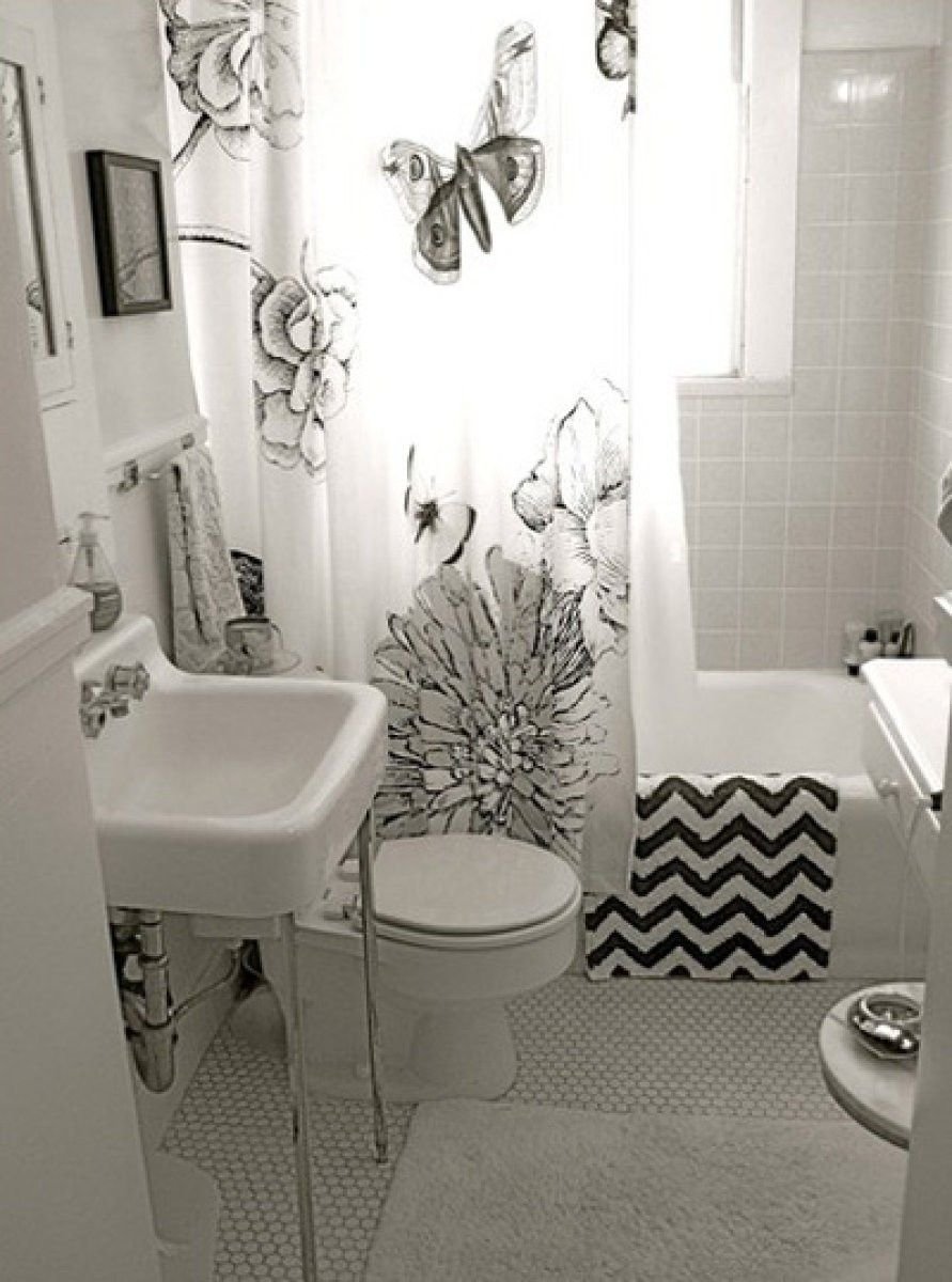 Ванная комната из белого кафеля