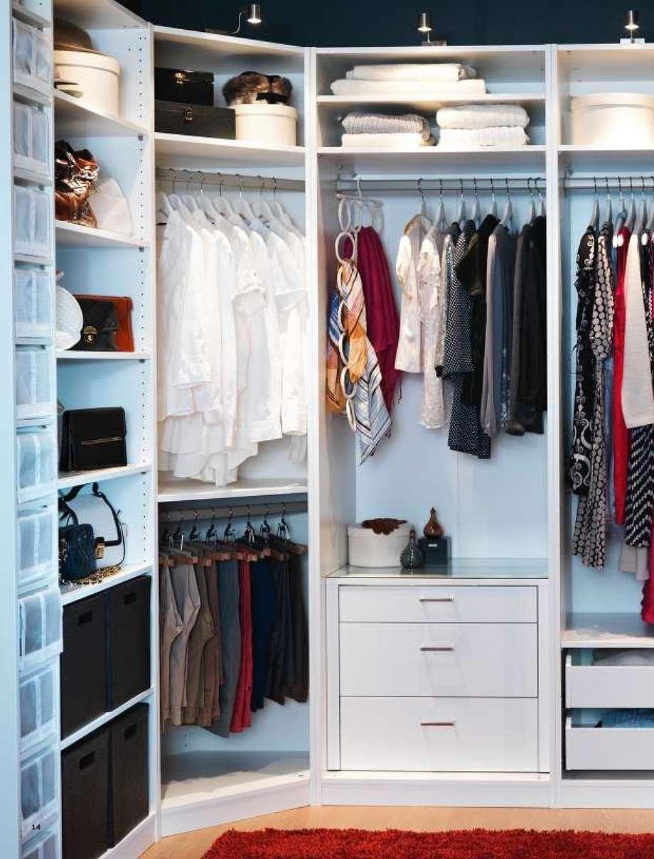 Шкаф для одежды в интерьере