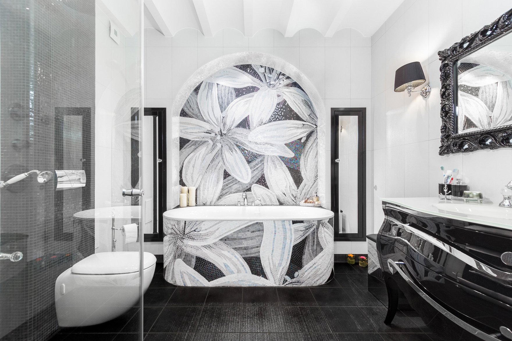 ванная комната черно белая дизайн мрамор