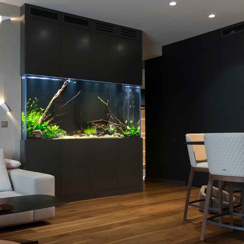 Аквариум в интерьере кухни