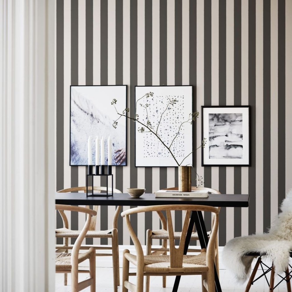 Полосатые стены на кухне