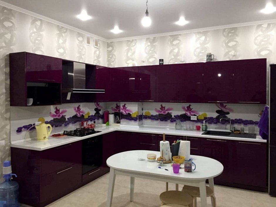 Кухни темно фиолетового цвета