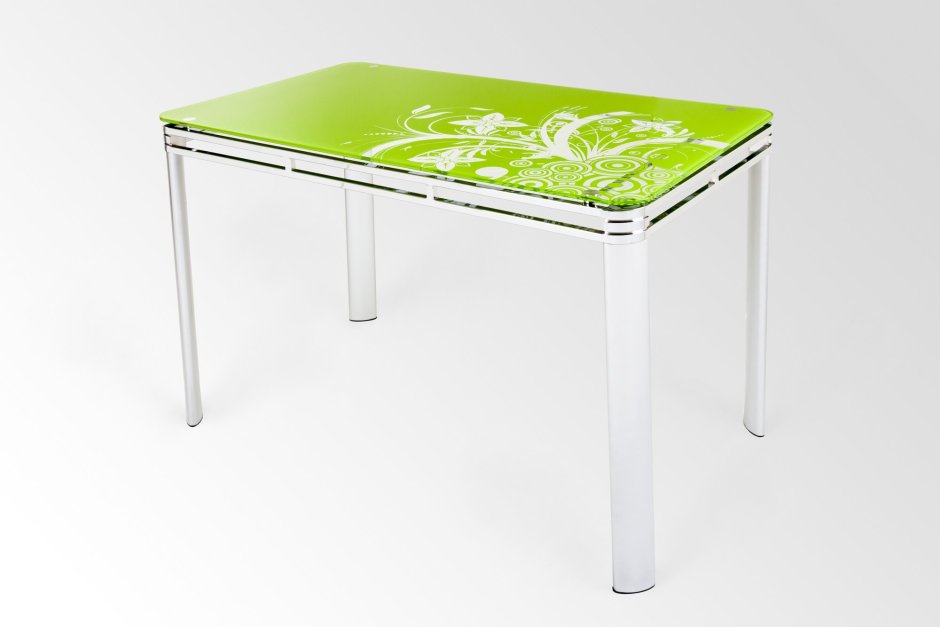 Зелёный стол на кухне