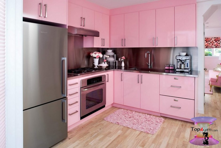 Кухня в бежево розовых тонах