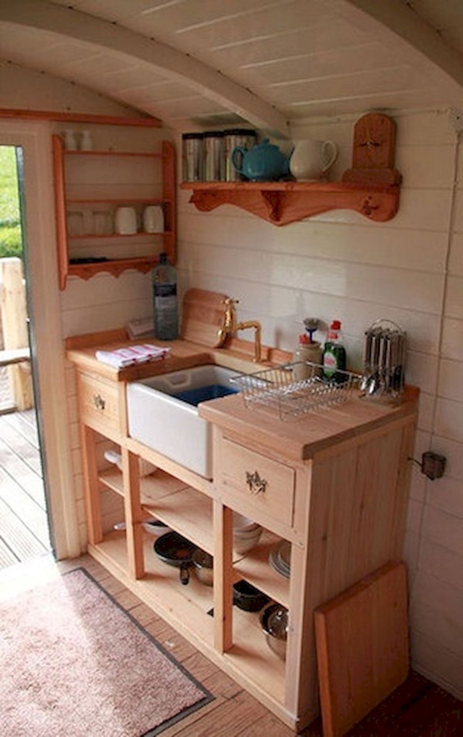 Кухонная мебель в стиле Шале