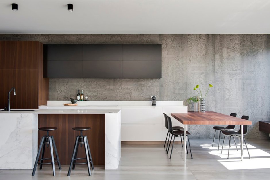 Плитка под бетон в интерьере кухни