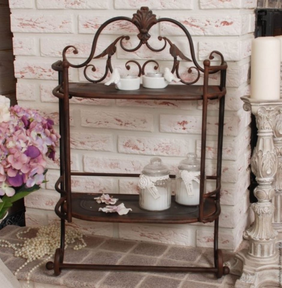 Полки на кухне в стиле Shabby Shick