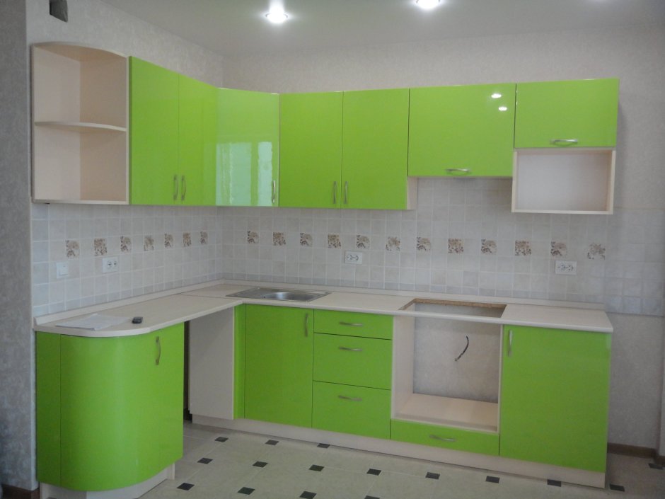 Кухонный гарнитур угловой зеленый