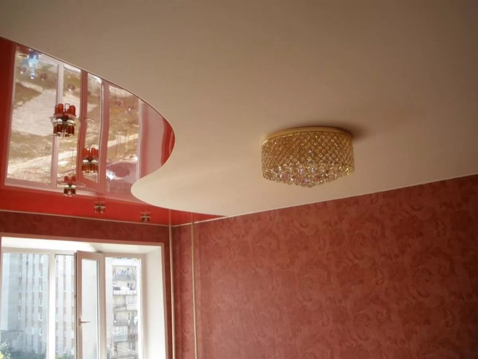 Подвесной одноуровнивый потолок на кухни