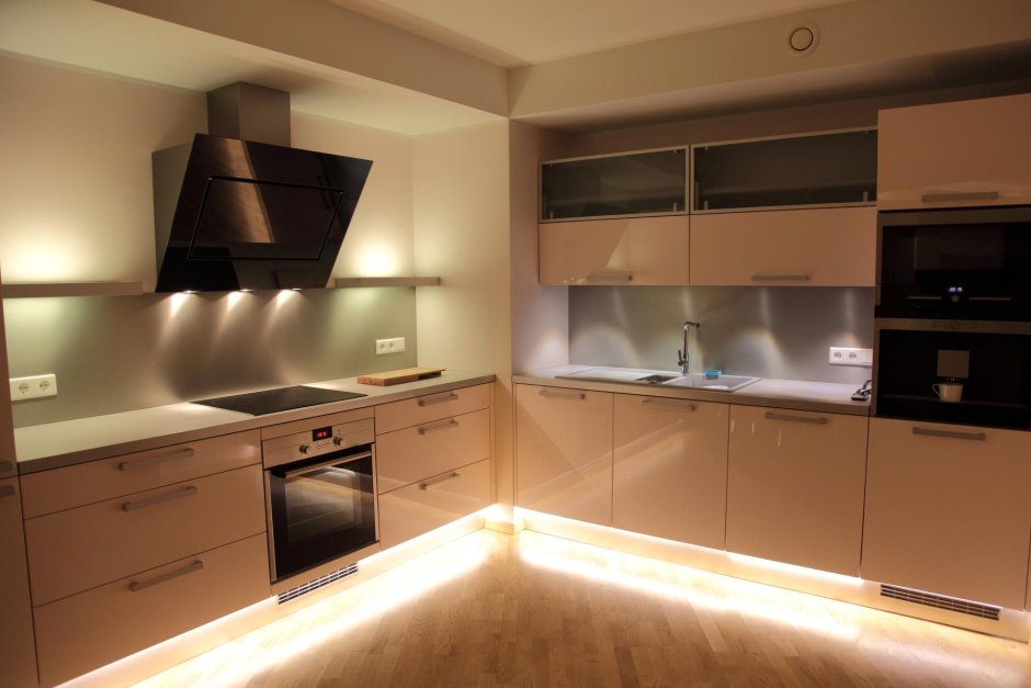 Светильники для подсветки кухни рабочей поверхности