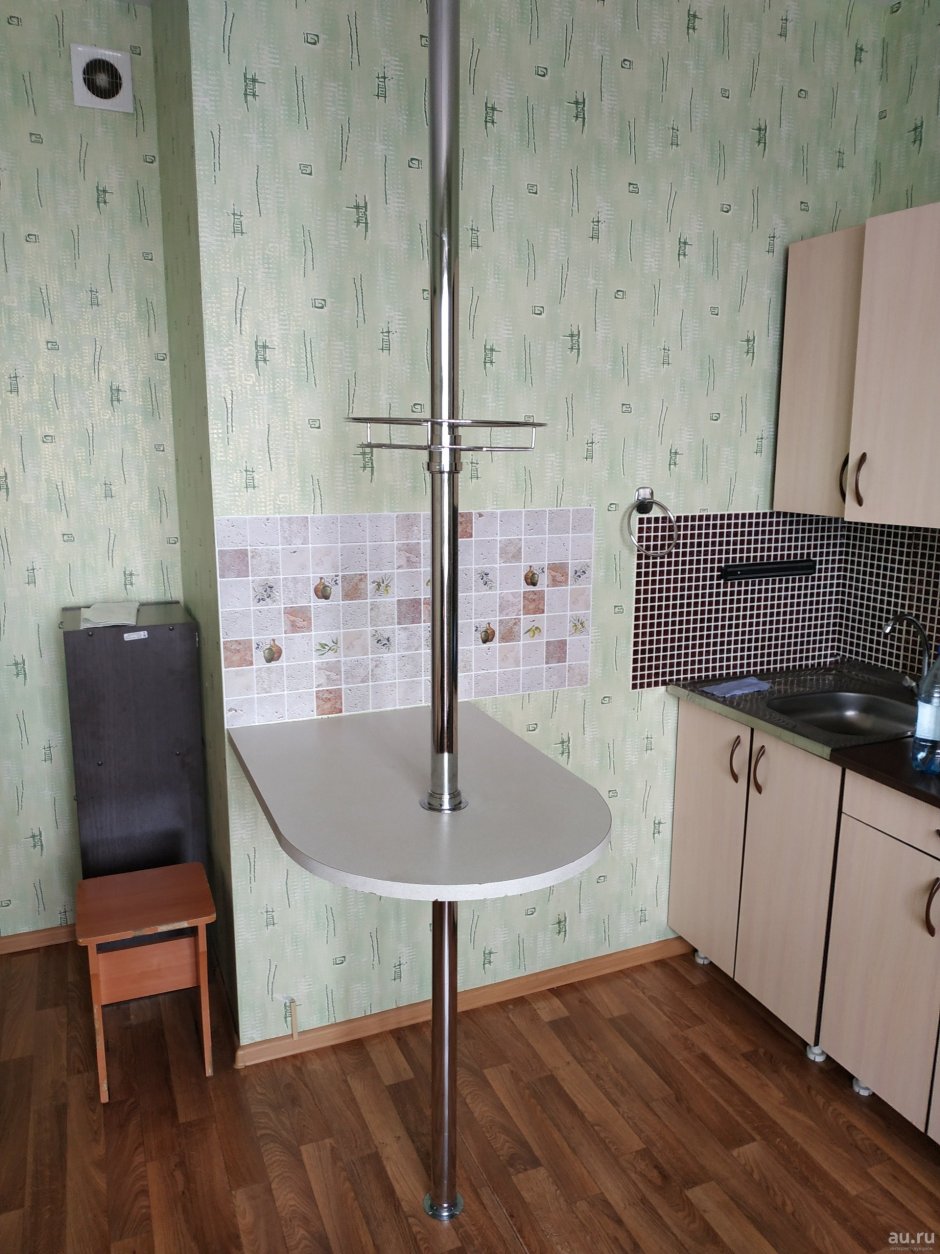 Крепление барной стойки к столешнице