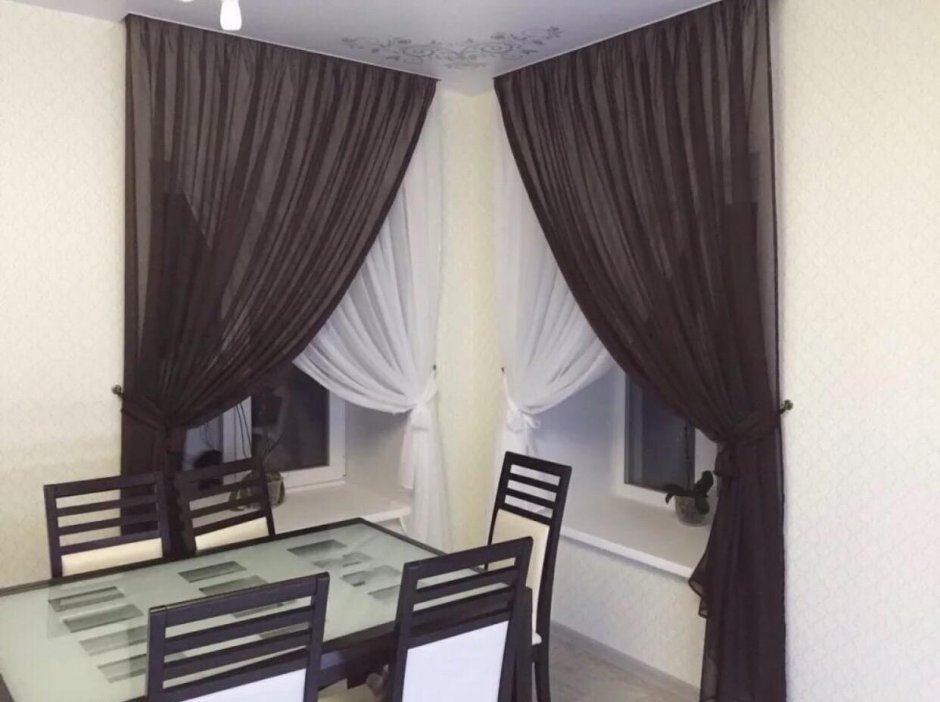 Темные шторы на кухню