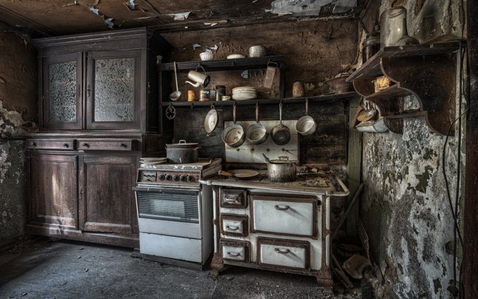 Старинный интерьер кухни