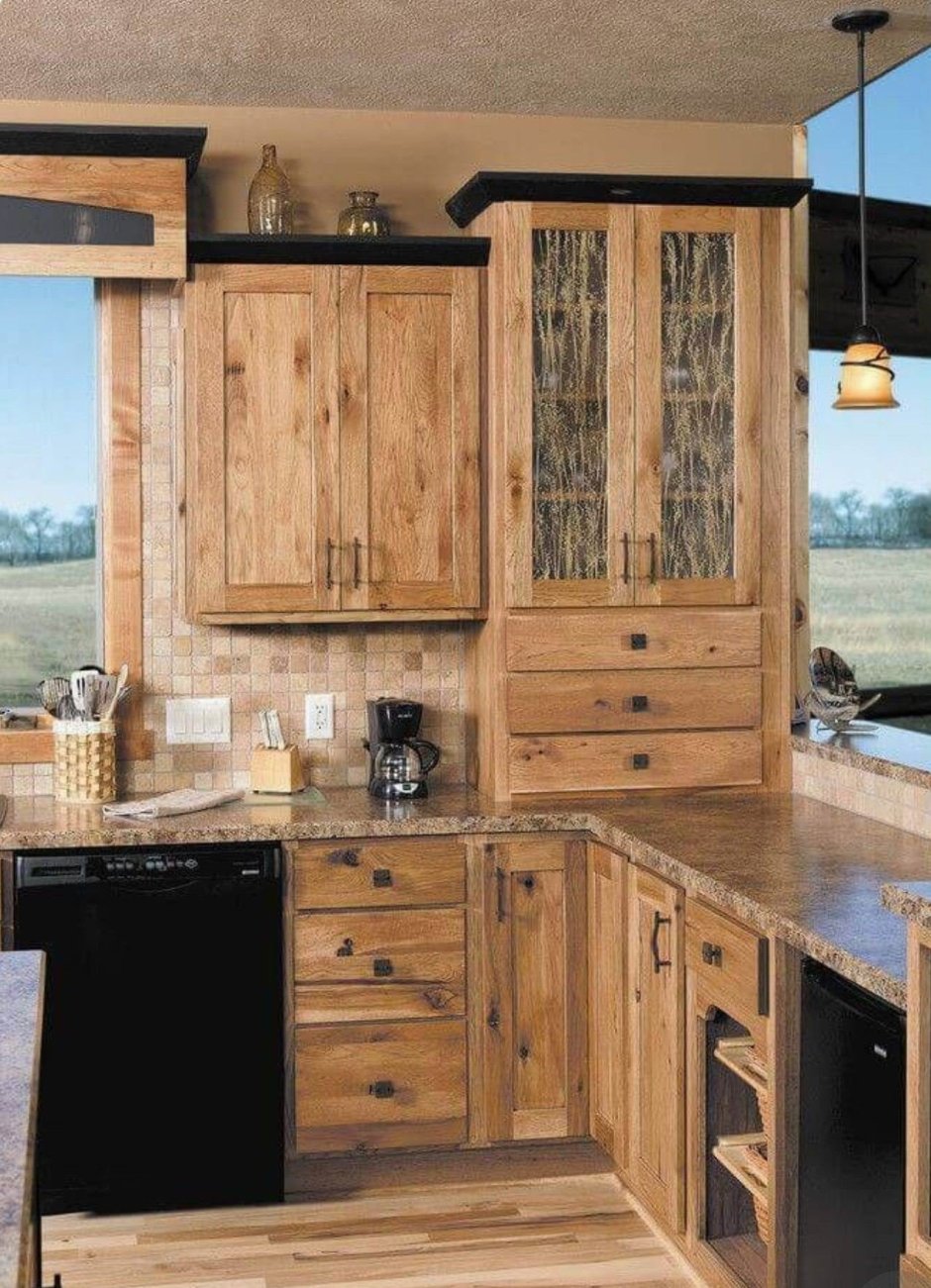 Деревянный кухонный гарнитур