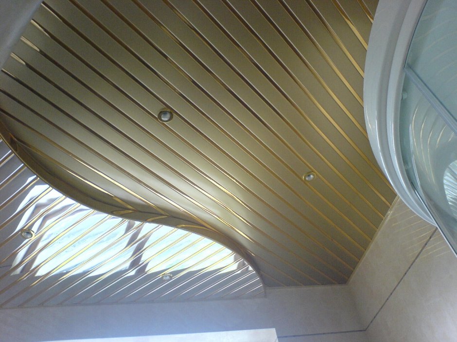 Многоуровневые потолки из панелей