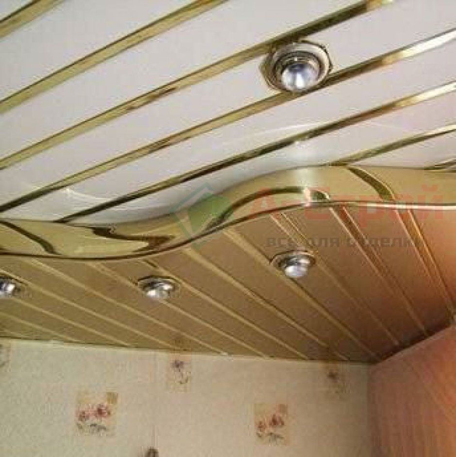 Фото реечного потолка на кухне