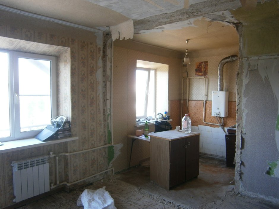 Слом стены между кухней и комнатой