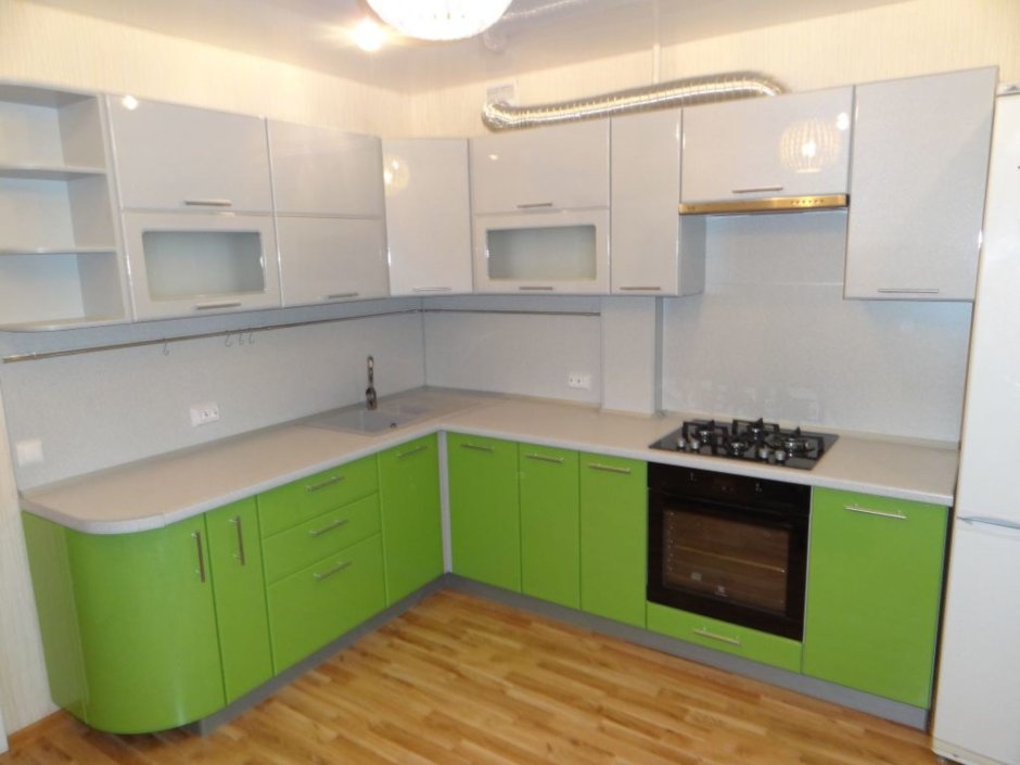 Кухонный гарнитур белый верх зеленый низ