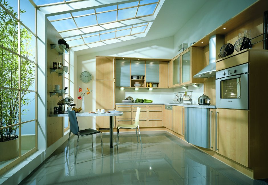 Кухня столовая с панорамными окнами