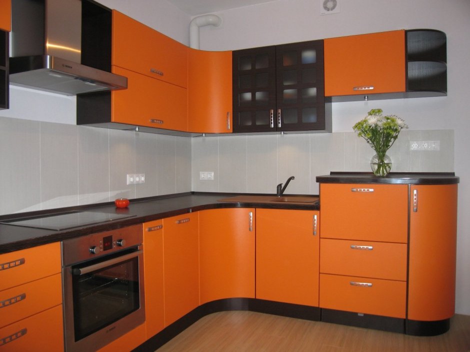 Современная кухня оранжевая апельсин