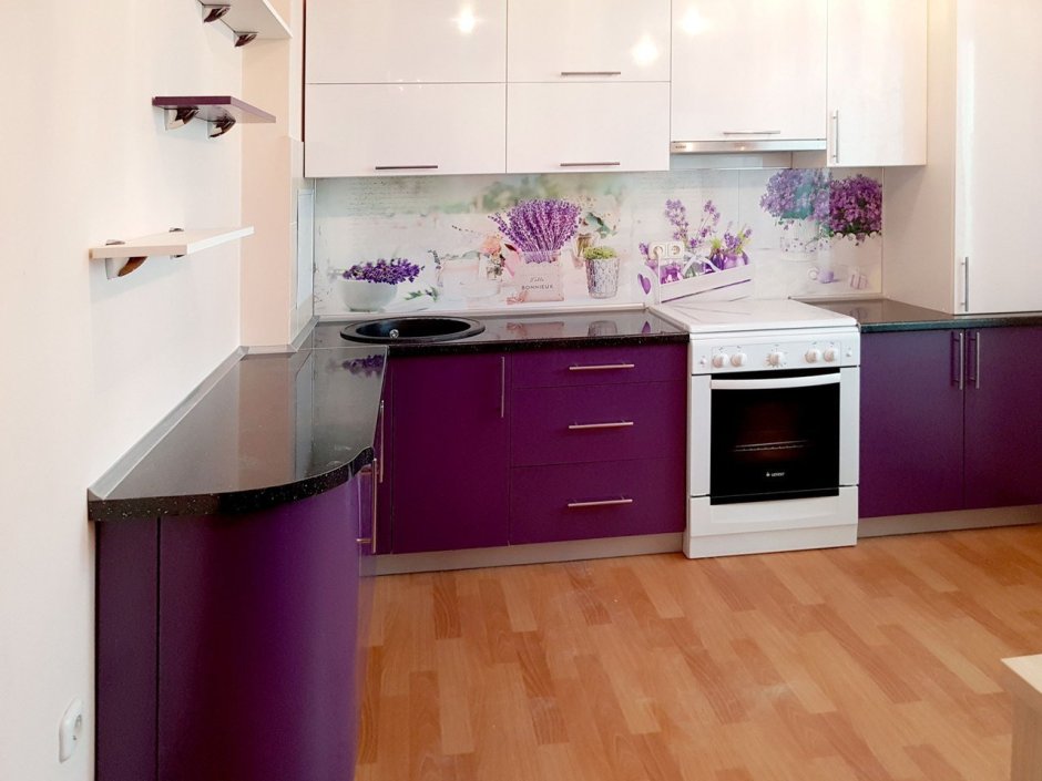 Фиолетовая угловая кухня (65 фото)