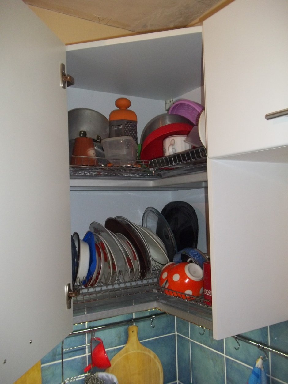 Угловая сушилка для посуды в угловой шкаф