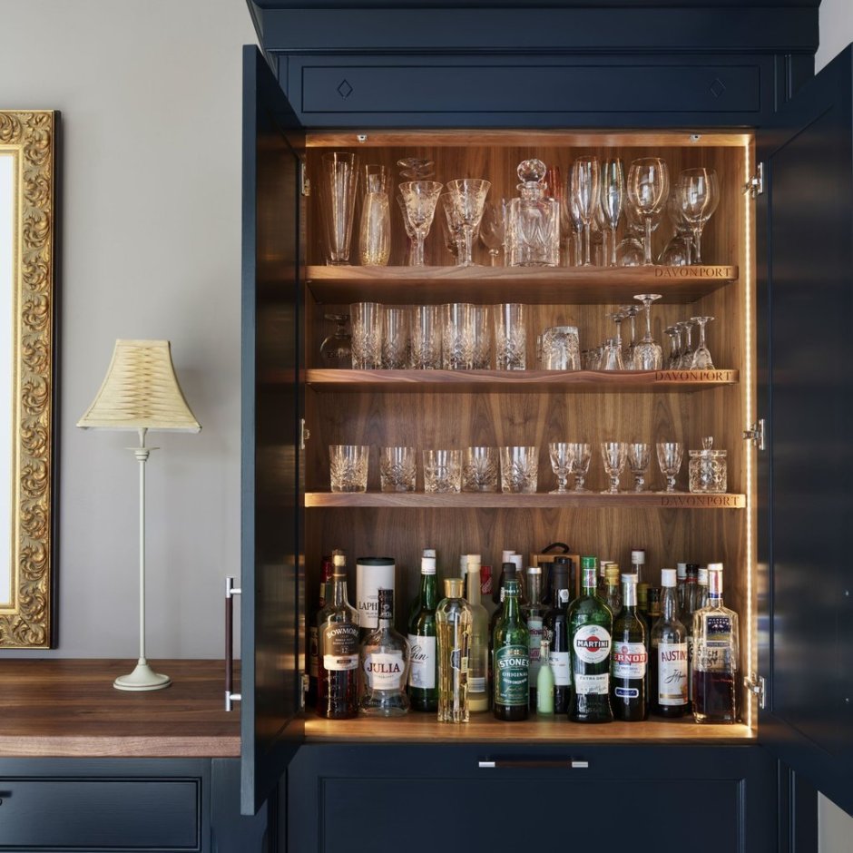 Комплект для бара Bar Unit w/Bar Stool & Wine Wall