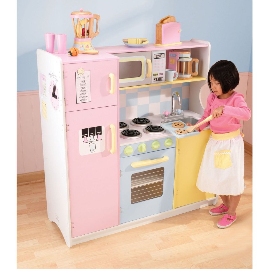 Кухня детская розовая со шкафчиками посудой
