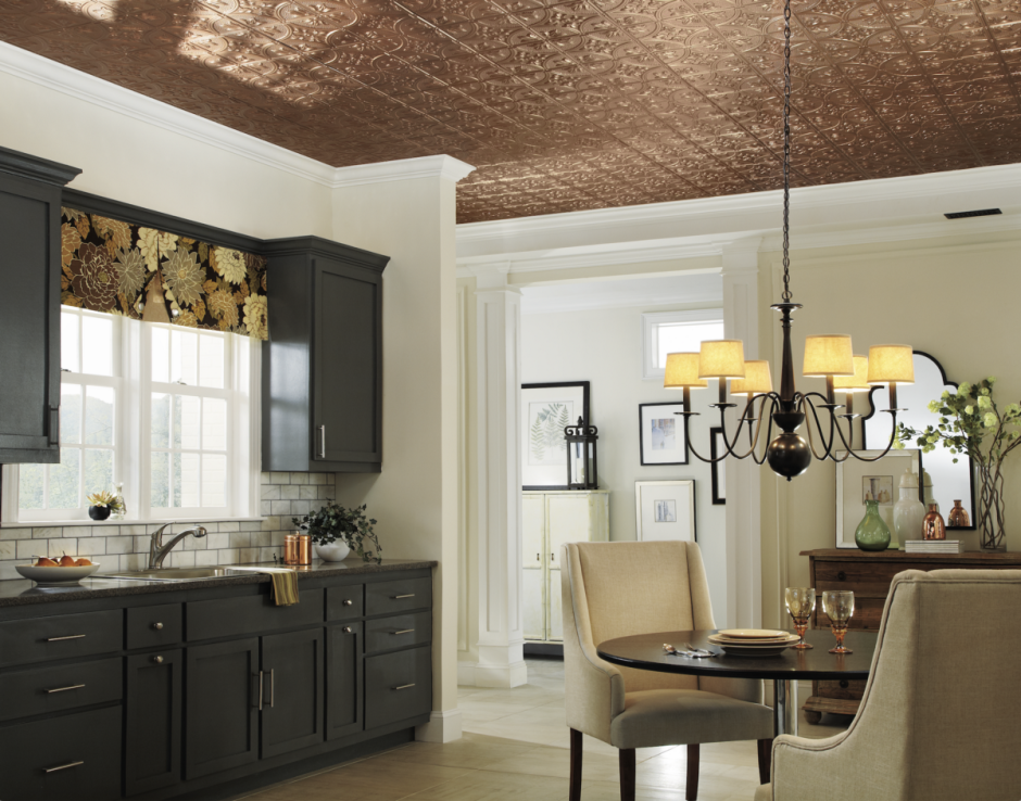 Металлический потолок на кухне