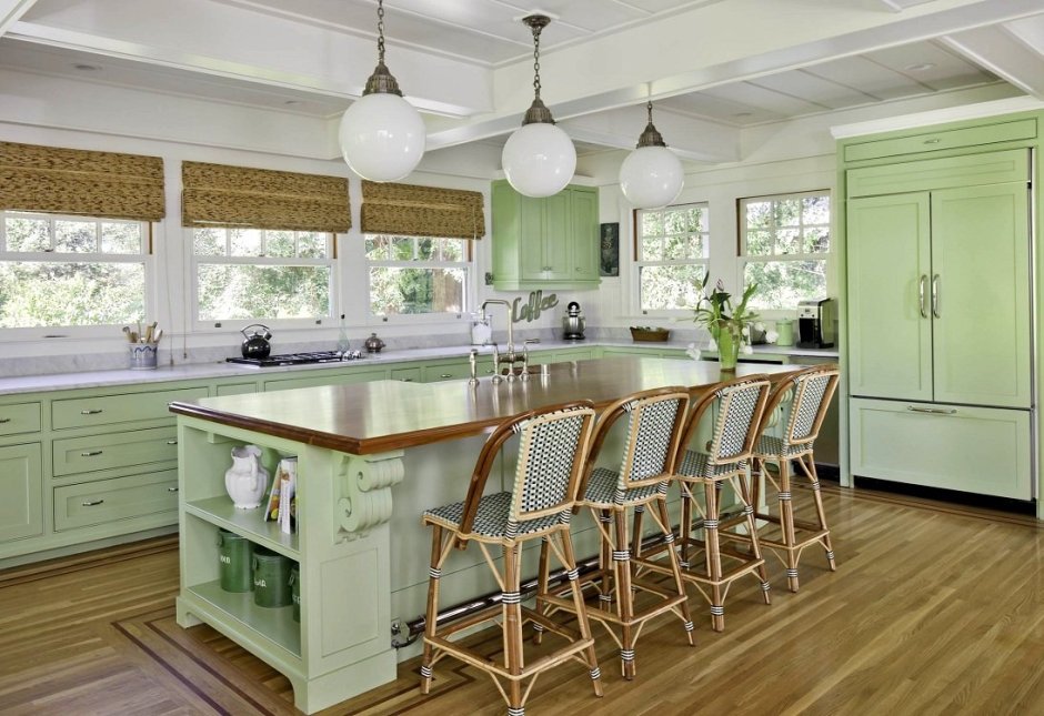 Зеленая кухня 10 кв.м