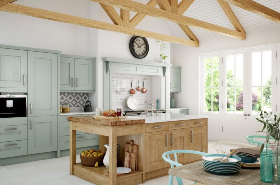 Интерьер кухни в мятных тонах