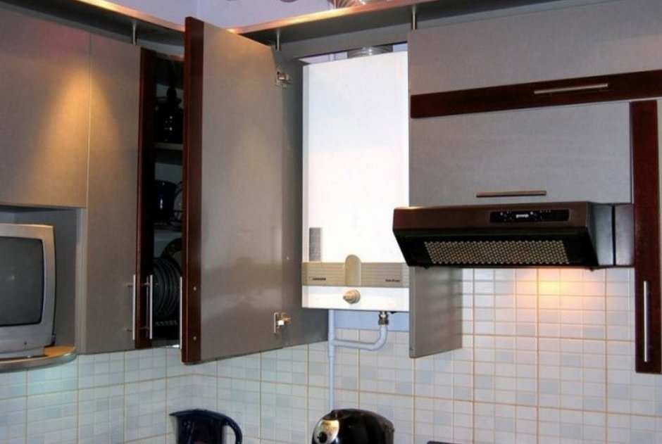 Интерьер кухни 5м.кв с газовой колонкой155на2м