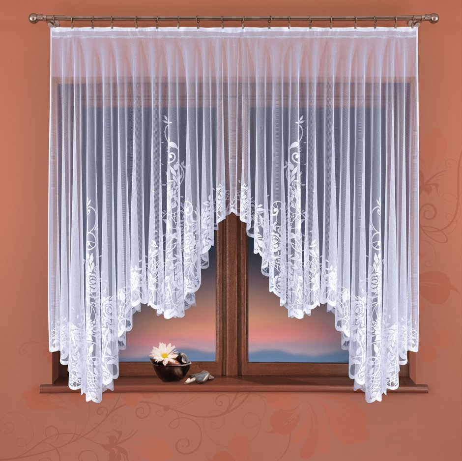 Необычный декор окна