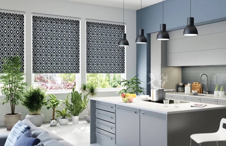 Рулонные шторы для черно-белой кухни