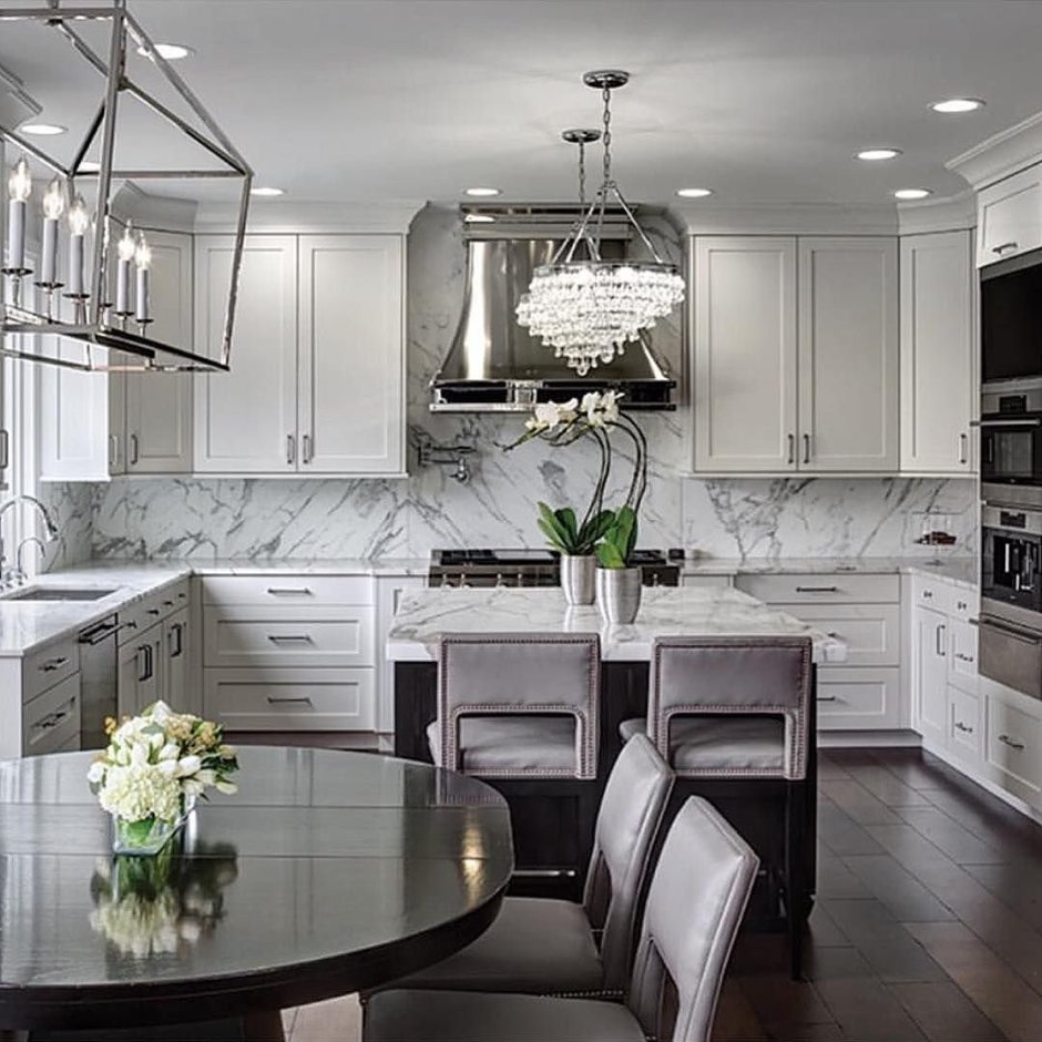 Интерьер серой кухни