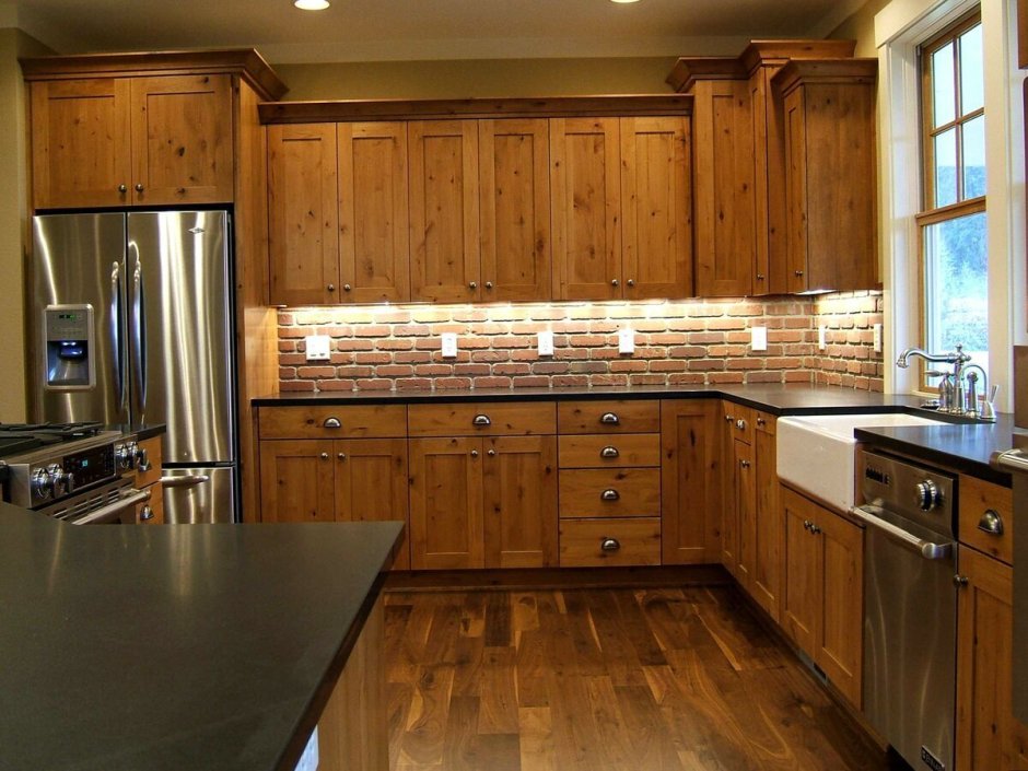 Скинали для кухни под дерево