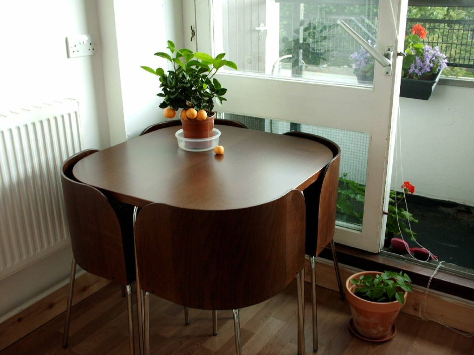 Столовая группа Walnut Dining Table w/6 Chairs