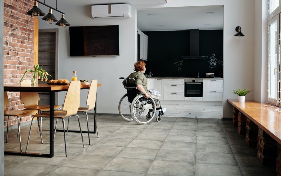Кухонный гарнитур для инвалидов колясочников