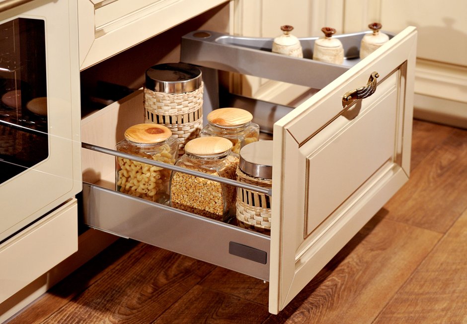 Мини кладовка на кухне