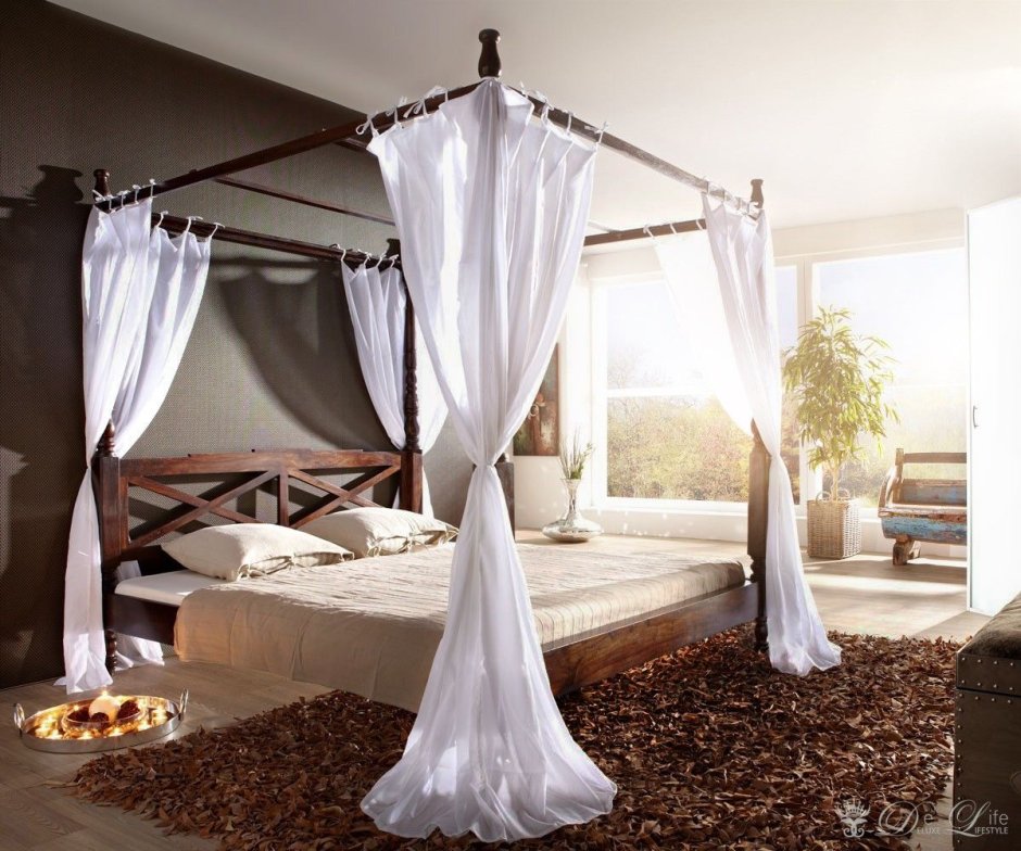 Кровать с балдахином в стиле бохо