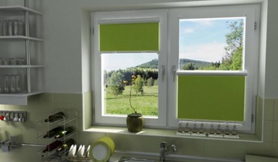 Открытое окно на кухне