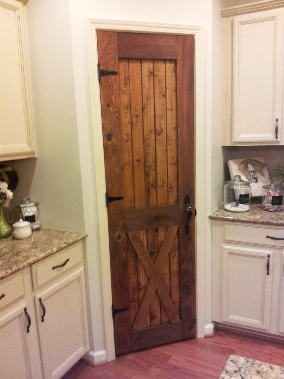Узкая дверь на кухню