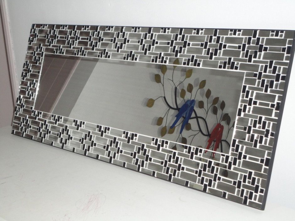 Прямоугольное зеркало в мозаичной плитке