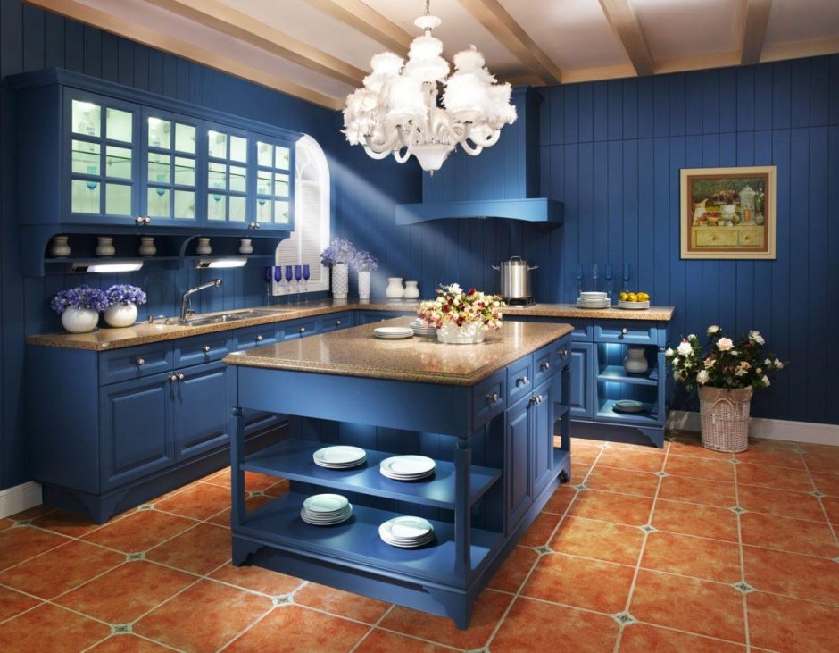 Голубая кухня в частном доме