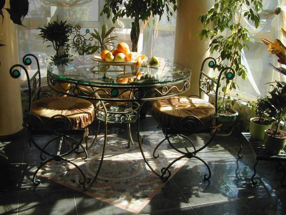 Кованые столы и стулья для кухни Виноградная лоза