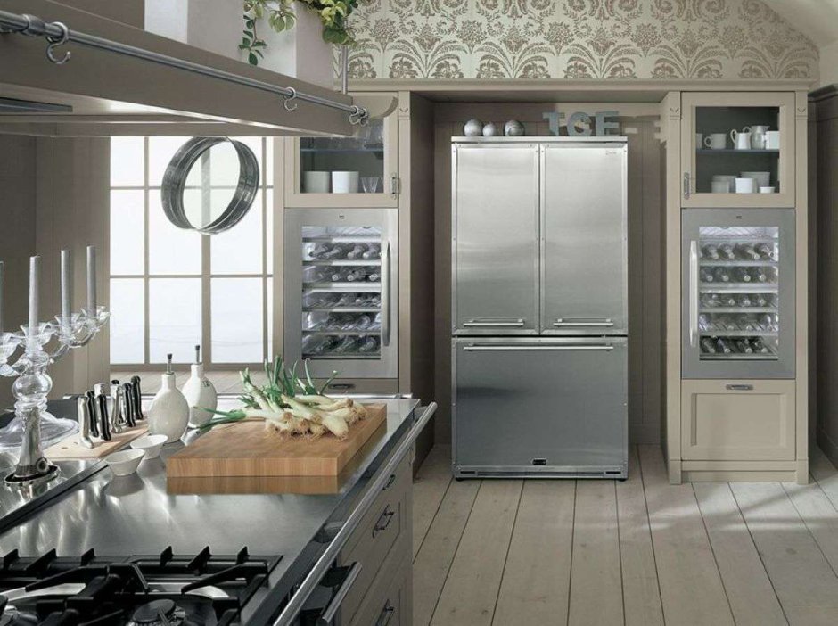 Кухня с холодильником комбинации