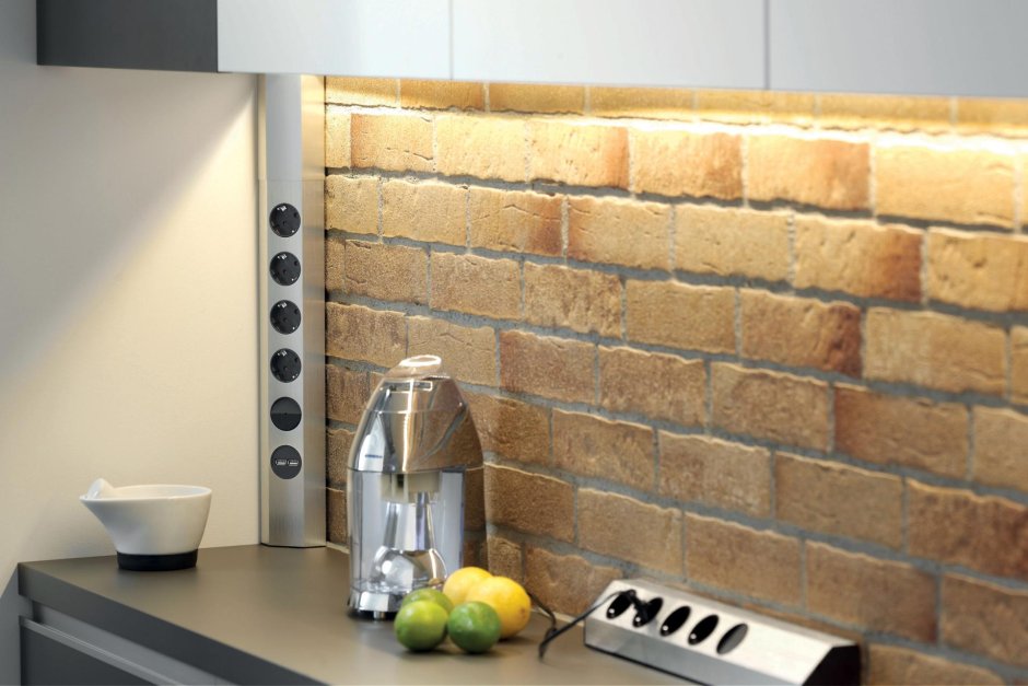 Расположение техники на угловой кухне