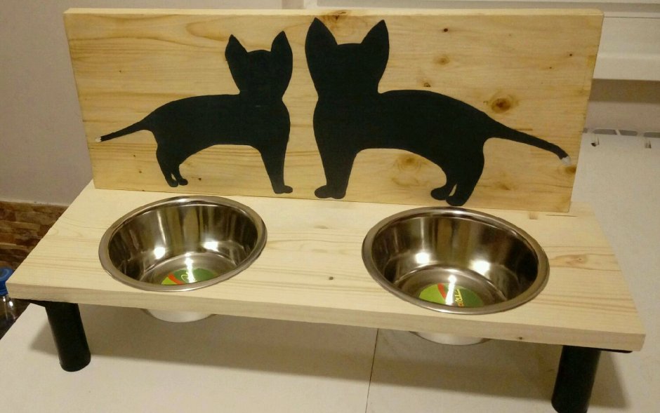 Кормушка для кошек