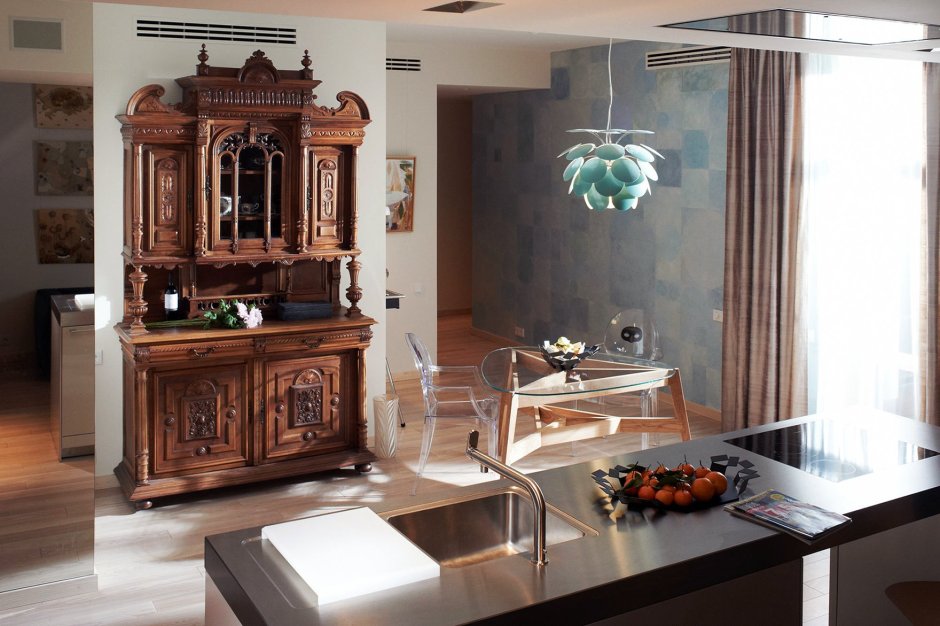 Буфет в деревенском стиле