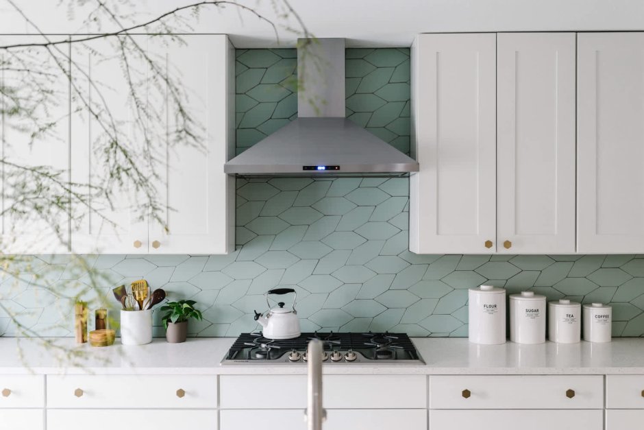 Кухонная вытяжка Kitchen Hood Artel
